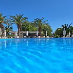 Hotel Long & 4*
