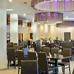 Hotel Long & Longos (Achaea)