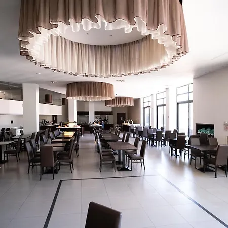 Long & Hotel Longos (Achaea)