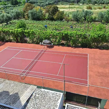 Long & Ξενοδοχείο 4*