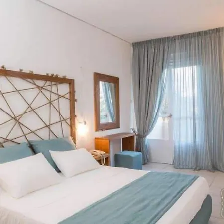 Long & 4* Longos (Achaea)