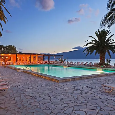 Long & Ξενοδοχείο 4*