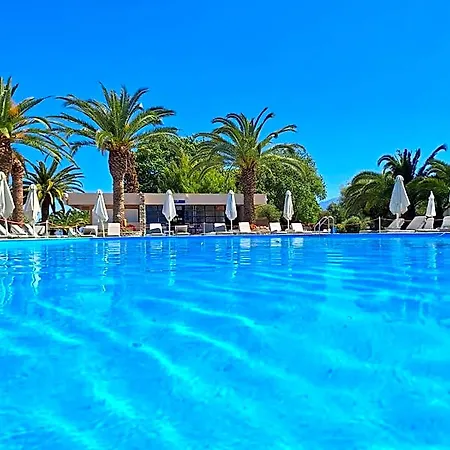 Long & Hotel 4*