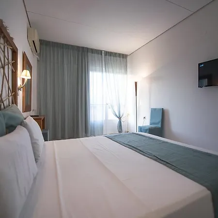 Long & Hotel 4*