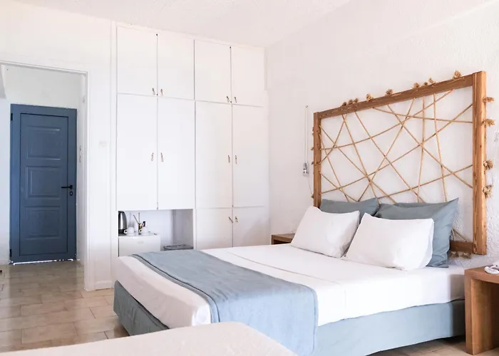 Long & Otel Longos (Achaea)