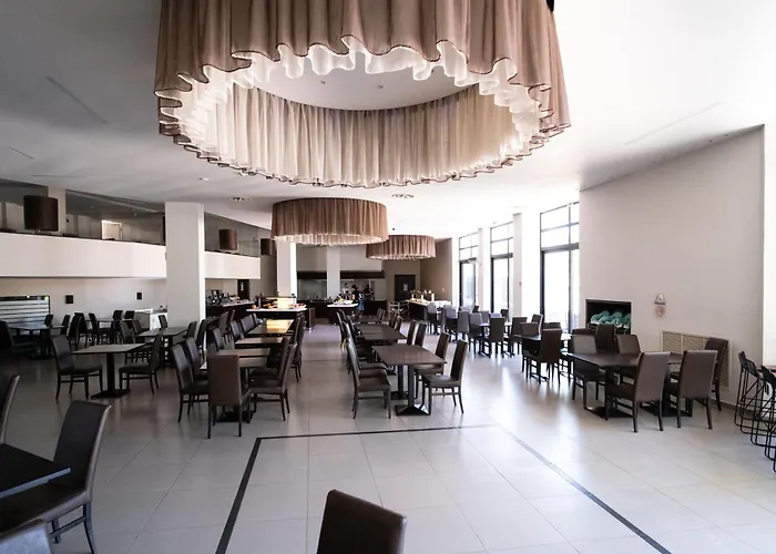 Long & Otel Longos (Achaea)