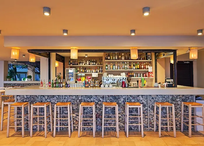 Long & 4* Longos (Achaea)